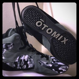 Men’s Otomix weightlifting/MMA Boxer / Sport shoes